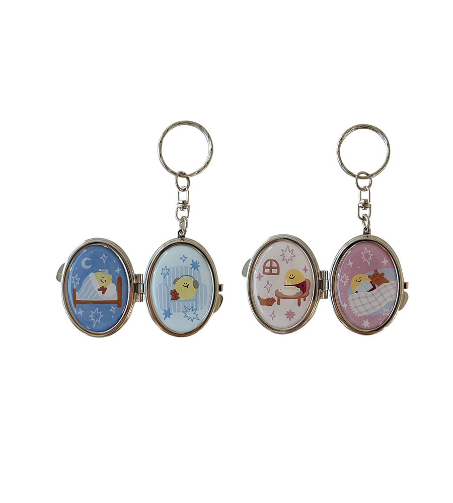 Triangle Pendant Mirror Keyring