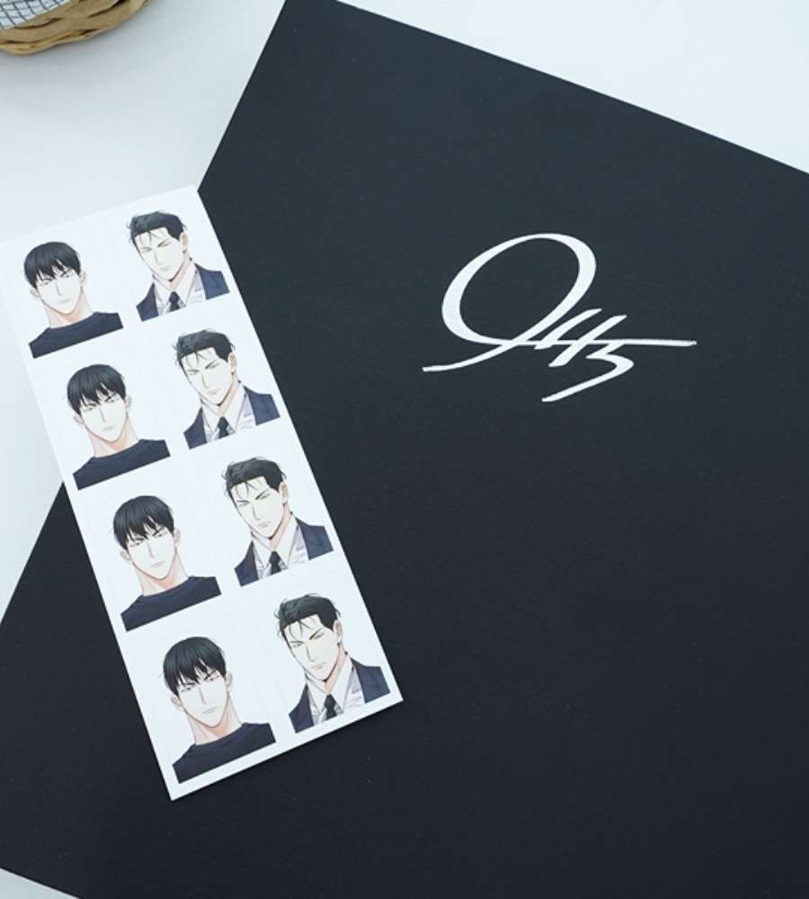 Dangerous Convenience Store Collect Binder + Beom Geon-u ID Photo