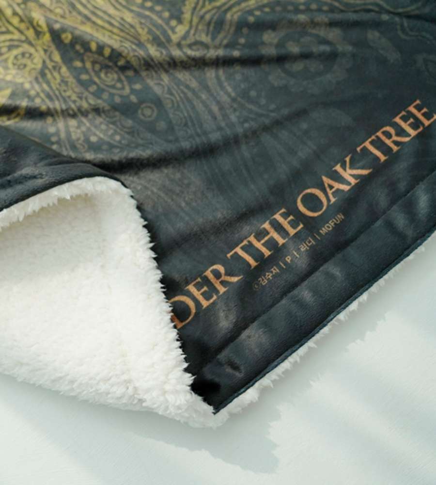 Under the Oak Tree Knee Blanket