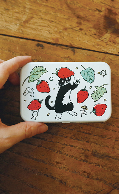 Strawberry Mo_ ティンケース