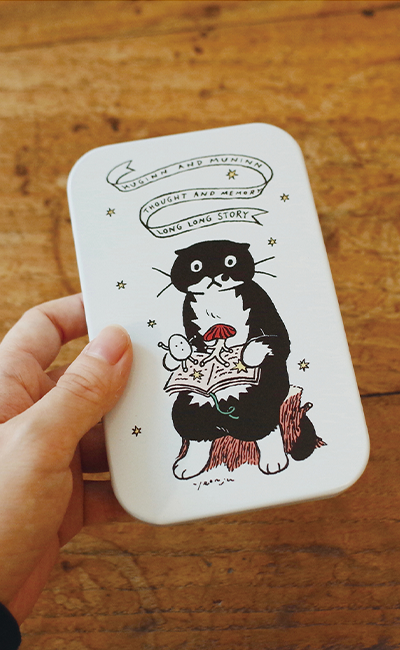 Book and Mo_ティンケース