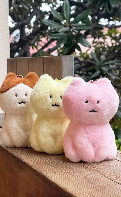 ネコ、ナイッコ 猫ぬいぐるみキーリング 3種