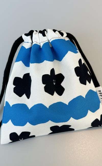 Flower mini pouch
