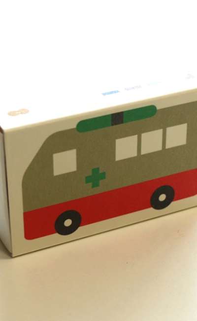 Guber Crayon Block Ambulance 2