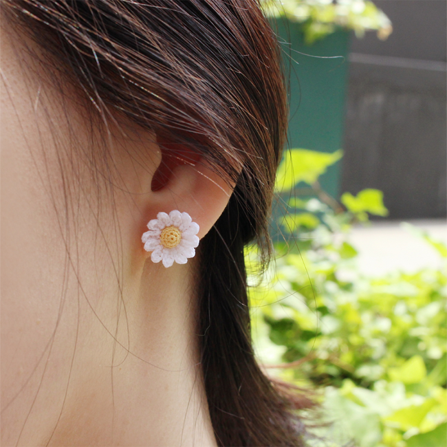 Daisy Flower Earrings
