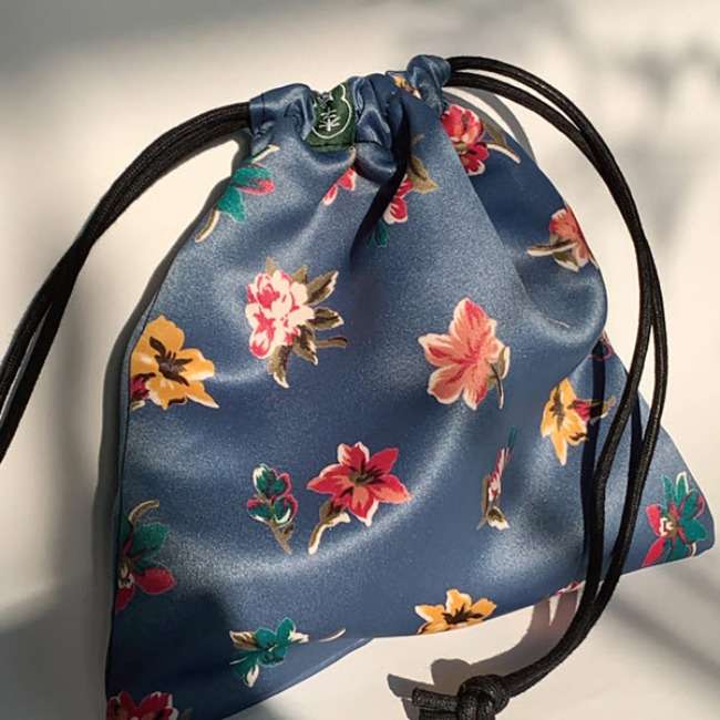 E-gansyak Flower Silk Pouch