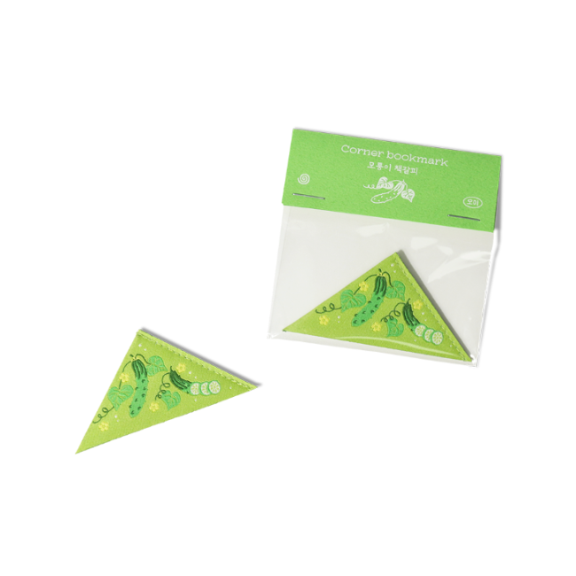 Corner Bookmark_Cucumber