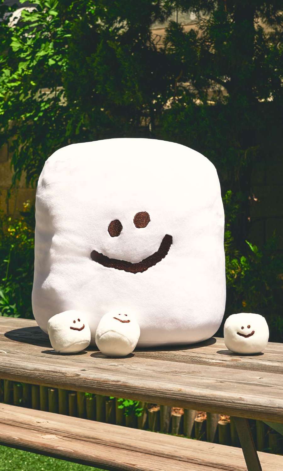 Giant Marsh on the field_Cushion