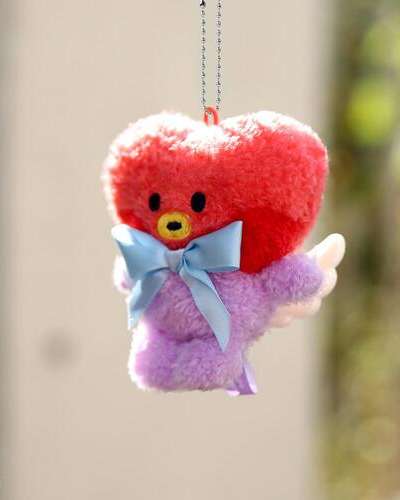 BT21 minini ぬいぐるみキーリング[エンジェル] - タタ(TATA)