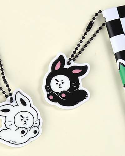BT21 アクリル シンプル キーリング [BLACK RABBIT]- クッキー(COOKY)