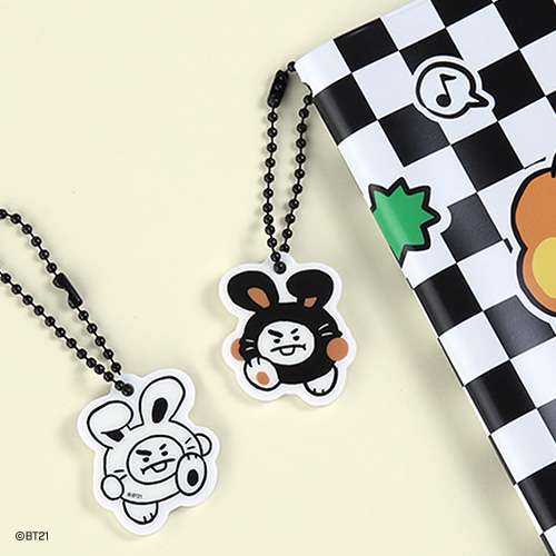 BT21 Acrylic Simple Keyring [BLACK RABBIT] - SHOOKY Edition