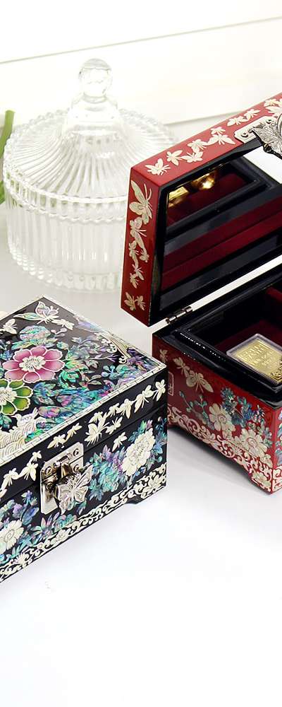 螺鈿漆器コリア 花蝶 ミニ貝殻ジュエリーボックス 15cm(金英万作品)