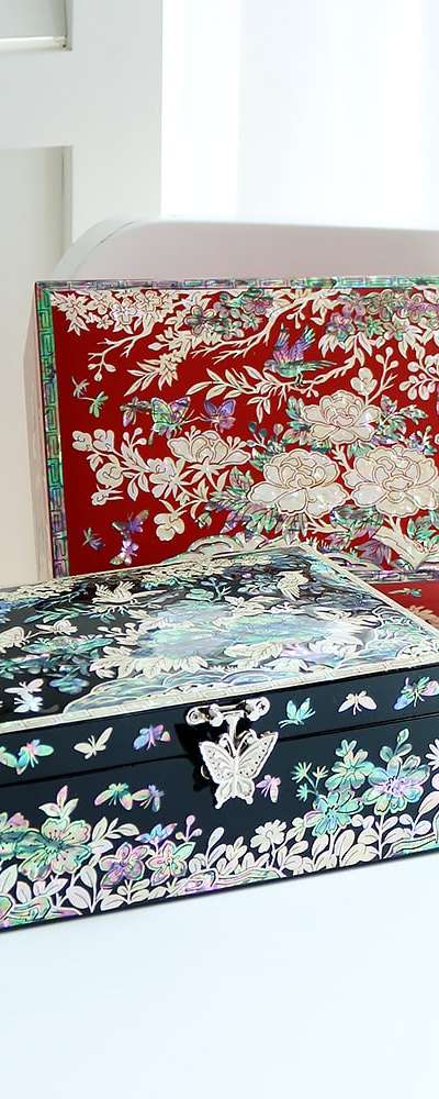 螺鈿漆器 コリア 韓国文化の美しさが詰まった螺鈿漆器 梅花庭園 1段 貝殻ジュエリーボックス 18センチ