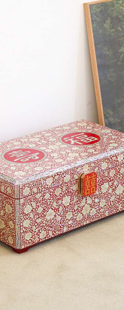 螺鈿漆器 コリア 韓国文化の美しさを映す逸品 螺鈿漆器 花唐草 寿福 漆塗 貝殻 봉채함(特大) 朱塗 60センチ
