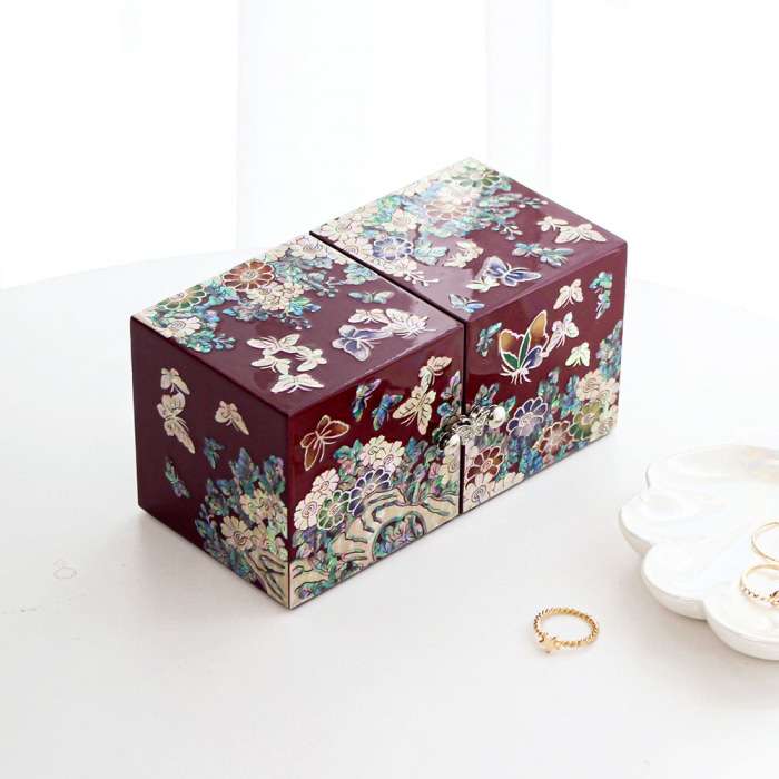 Mother-of-Pearl Lacquerware Korea Traditional Korean Craftsmanship Butterfly Chrysanthemum Mini Double-Compartment Jewelry Box