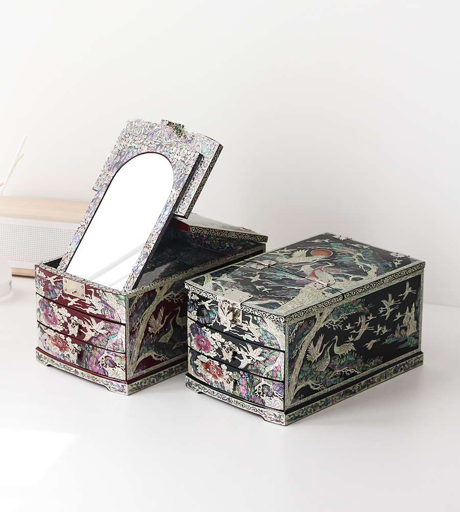 Najeon Chilgi Korea - Mother-of-Pearl Inlaid Lacquerware Cosmetic Box Jewelry Box with Moon, Pine, and Crane Pattern (Extra Large)