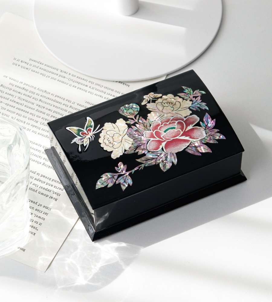 Nacre Lacquerware Korea - Business Card Case with Abalone Shell and Colored Peony Pattern