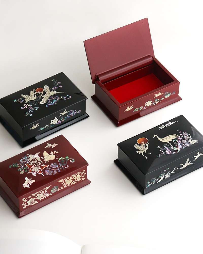 Najeon Lacquerware Korea Business Card Holder with Rolling Lid
