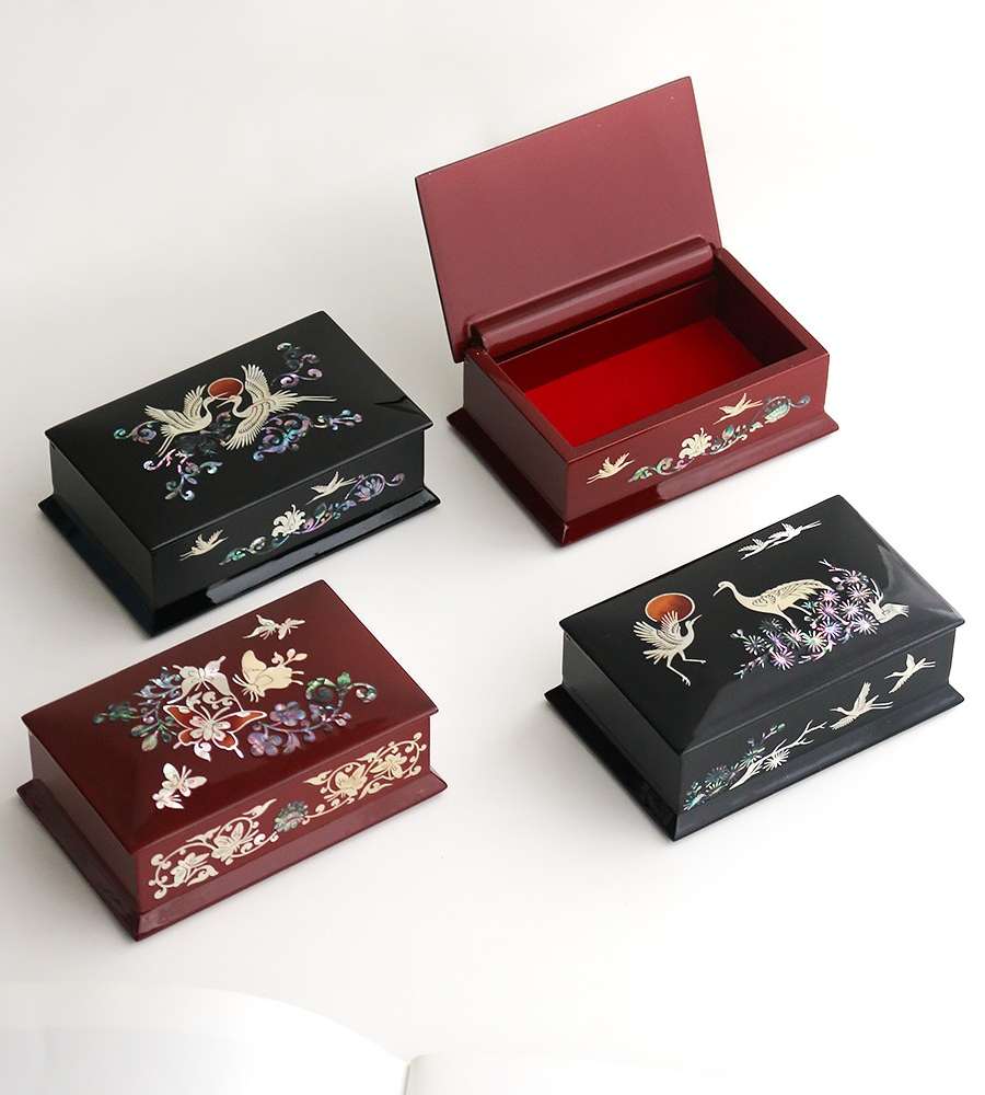 Najeon Lacquerware Korea Business Card Holder with Rolling Lid