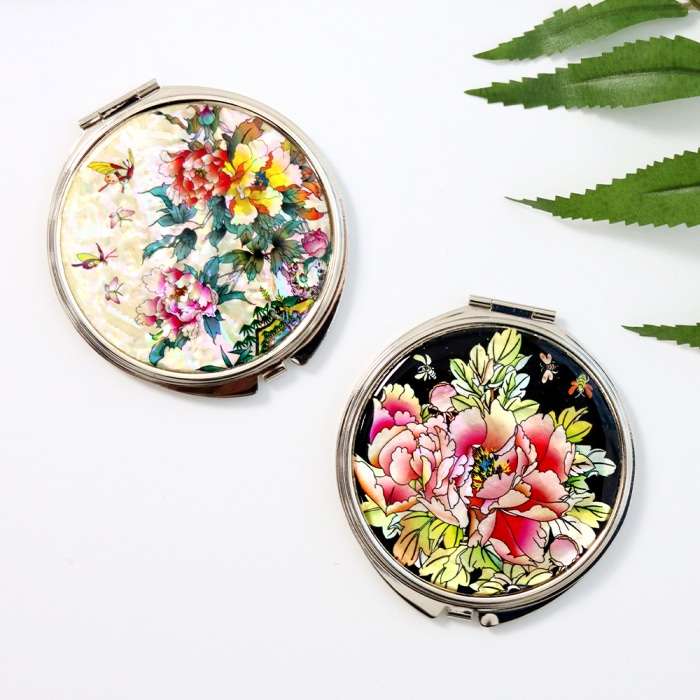 Shell Mother-of-Pearl Hand Mirror Large K (Choice) - Great Gift for Foreign Friends