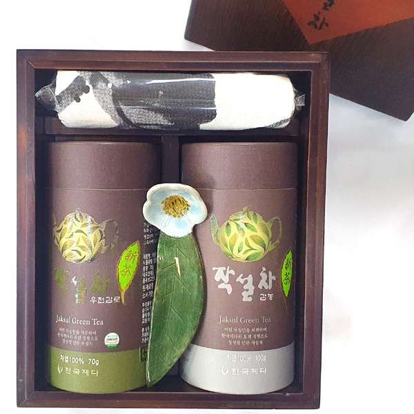 Premium Tea Set No. 1 (Ujeon Gamro + Gamnung) - Handcrafted Green Tea in Pine Wood Gift Box