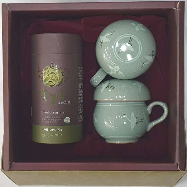 Green Tea Tableware Gift Set - Ujeon Gamro Celadon Inlay Couple Tea Set