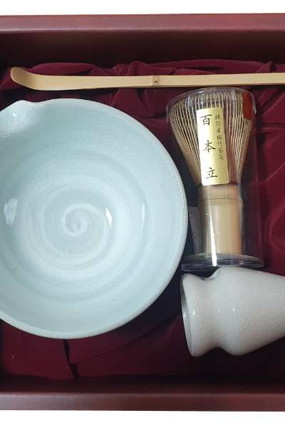 国産抹茶茶道セット 粉青귀얄 格不宿寓 4種 注ぎ口 茶碗 茶筅 茶匙立て