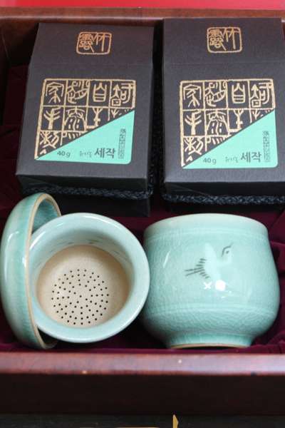智異山 有機農法細作 緑茶 青磁茶器セット
