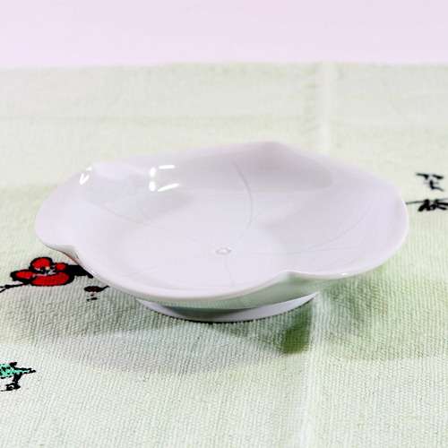 White Porcelain Dasik Plate - Lotus Leaf (Small/Medium)