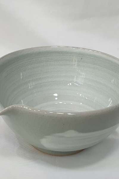 注ぎ口付き抹茶碗 撹拌不釉 熟烏 カフェ用 碗 緑茶ラテ 茶器