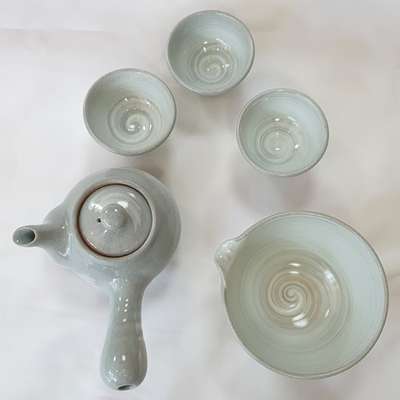Buncheong Wiping Brush Pattern 3-Person Tea Set