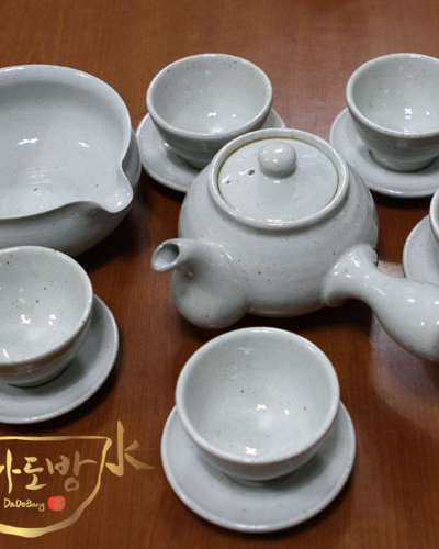 伝統白磁5人用茶器セット受け皿付き