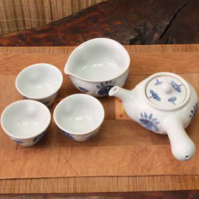 【ハンドヨ】青花白磁 陽刻蓮花 3人用茶器セット-大韓民国名匠14号 ソ・グァンス作品