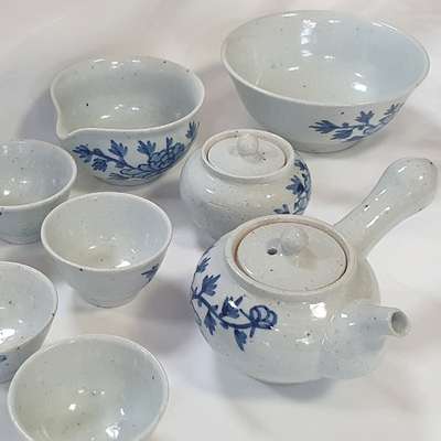 [Handoyo] Underglaze Blue 5-Person Full Tea Set with Peony Pattern - Artwork by Seo Gwang-su, Intangible Cultural Property Holder No. 14 of Korea