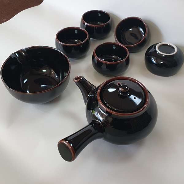 Human Cultural Property Master Lee Chun-gyu (Haelim) Black Glaze 5-Person Tea Set