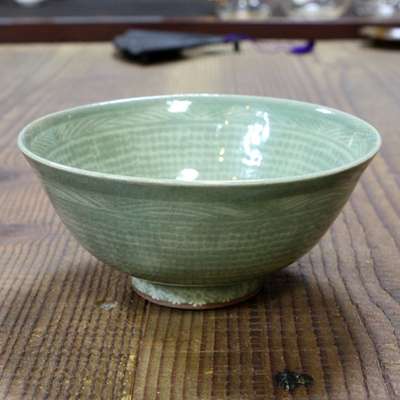 Celadon Inlay Tea Bowl with Stamped Patterns by Hae-gang Yu Geun-hyung, Master Celadon Potter