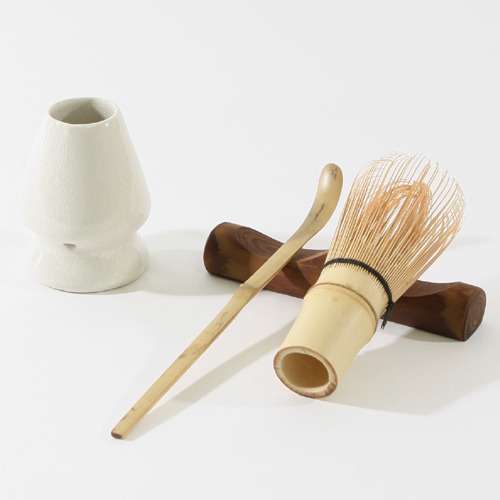 Matcha Tool Basic Set 3 - Yellow Bamboo Whisk 100 Prongs / Yellow Bamboo Matcha Scoop / Wooden Tool Stand
