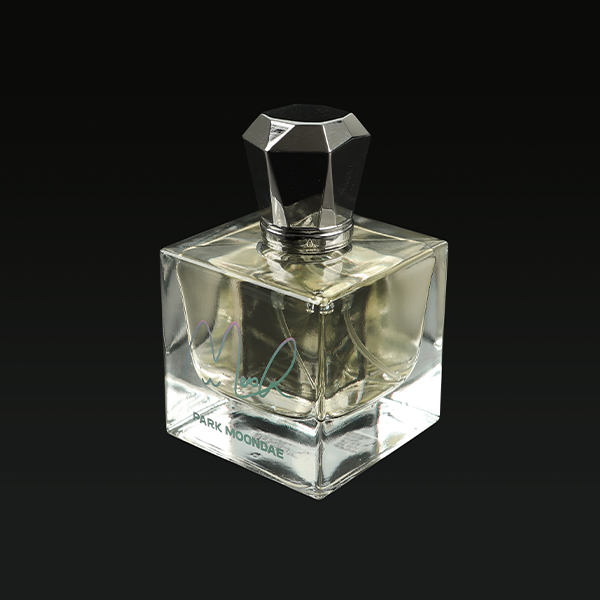 [グッズ] デビュー出来なきゃ死ぬ病気かかる - パク・ムンデ 香水 EDP 50ml