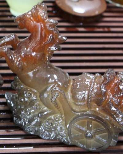 色が変わる馬の装飾品 ダウ チャチング