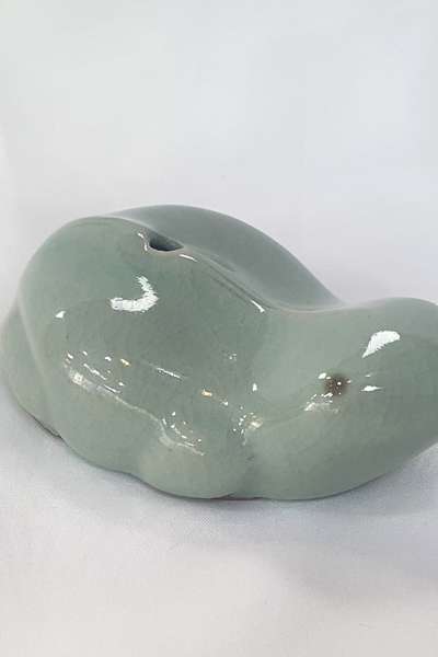 青磁カエル水滴 人間国宝 海岡 柳根形 作品