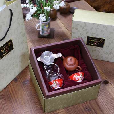 Lunar New Year and Chuseok Holiday Gift Set / Pu-erh Tea Tea Ceremony Set / Yixing Teapot 4-Piece Set / Tea Gift