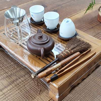Pu-erh Tea Set for 3 People, Xin 10 Size / Small Bamboo Tea Tray / Ceramic Cups and More