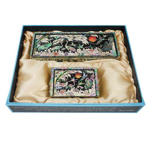 Integrated Inlaid Mother-of-Pearl Brush and Business Card Case Set Pine and Crane 1 Black