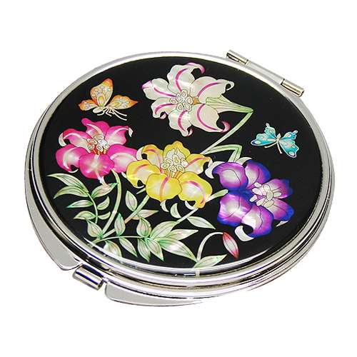 Mother-of-Pearl Hand Mirror with Lily Pattern – Black