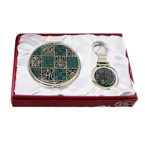 Mother-of-Pearl Mirror & Keyring Set 2-Piece Lattice Character Design