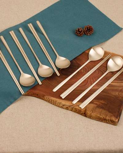 [Myungseong Yugi] Ilja Minsu Spoon 5-Person Bangja Yugi Spoon Set