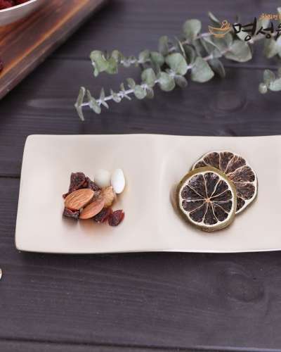 [Myeongseong Yugi] Yugi Three-Compartment Divided Plate