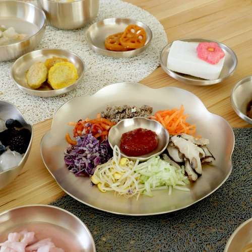 Myeongseong Yugi Bangja Flower Plate Size 3 23cm