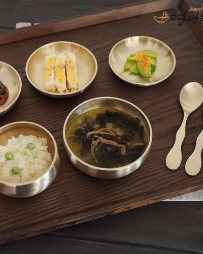 Myeongseong Yugi Toddler Brass Bapsang Tableware Set
