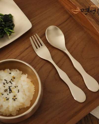 Myeongseong Yugi Infant Spoon and Fork Set